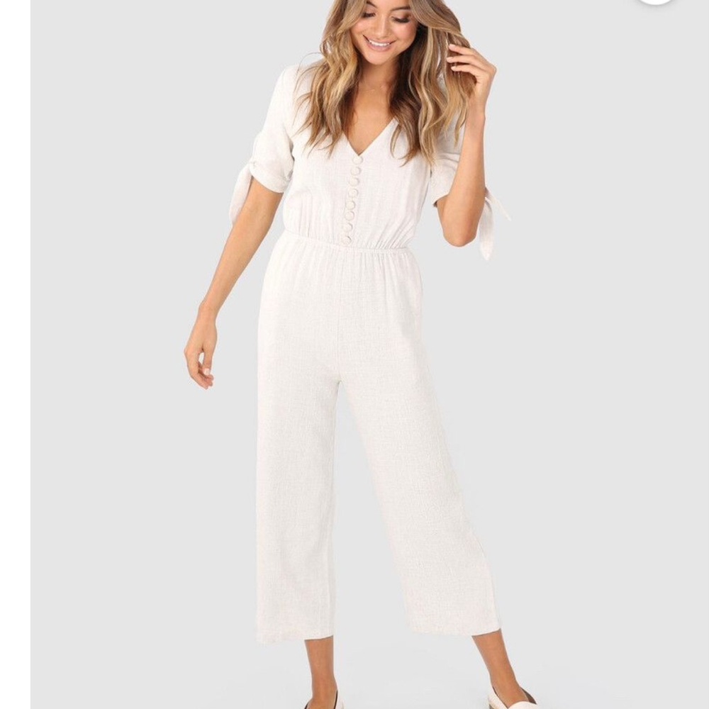 LOST IN LUNAR Linen-blend Beachy Boho Canvas-style trendy beige jumpsuit.